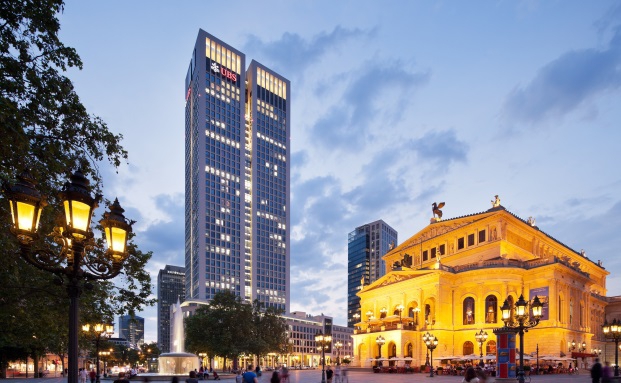 Sitz der UBS Deutschland: der Opernturm in Frankfurt 